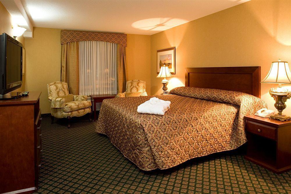 Clarion & Conference Centre 3*
